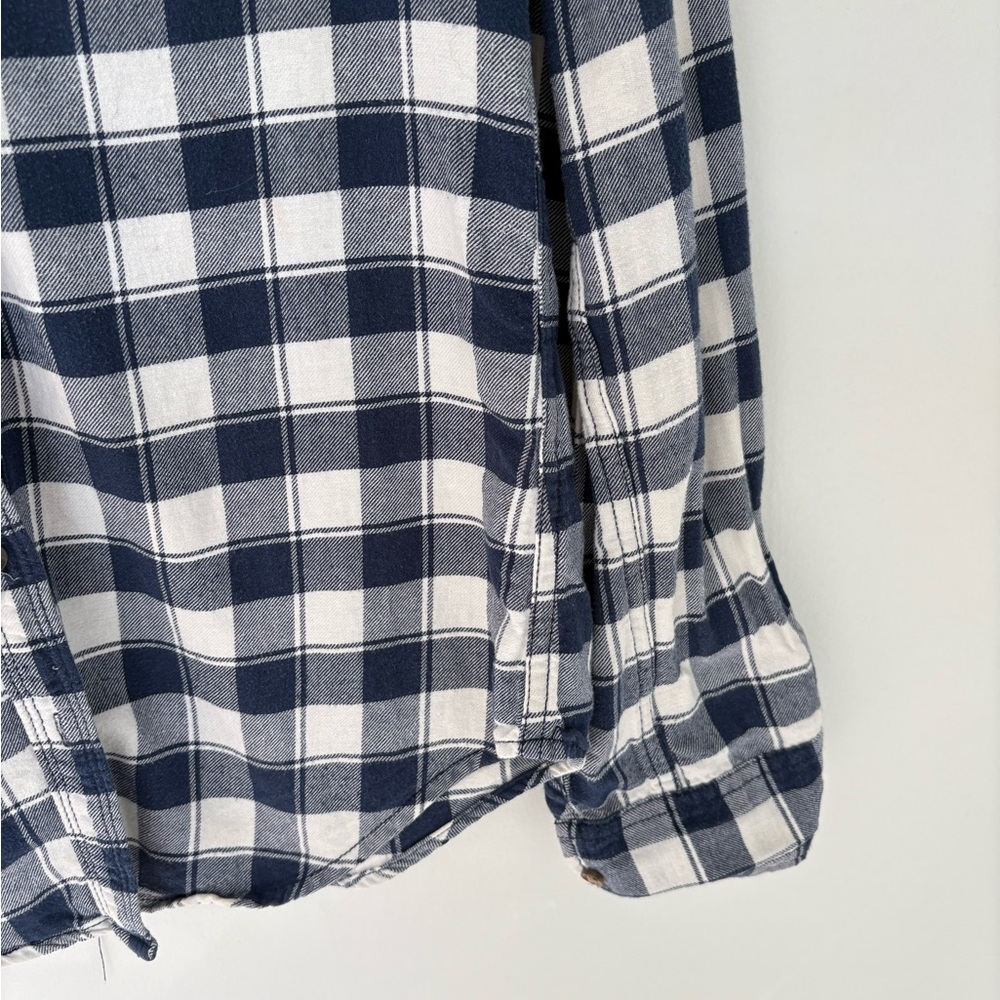 HOLLISTER Navy Blue White Plaid Flannel Button Down Shirt Size Small Cozy 90s - Picture 5 of 6